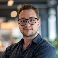 Thumb para Nathan Caressato